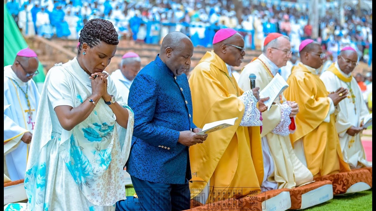Prezida Neva yasavye #PapaLéonIVX kuzoronsa Uburundi umu Cardinal azoraba Basilique y'i Mugera