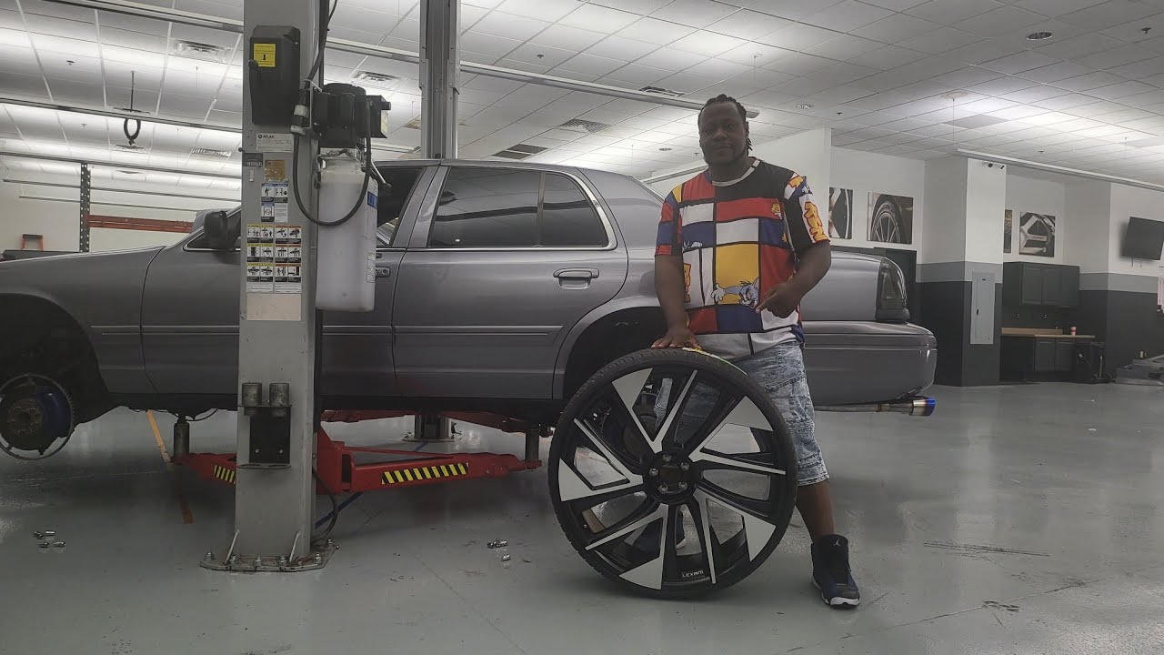 Picking Up My 28's For The Crown Vic!