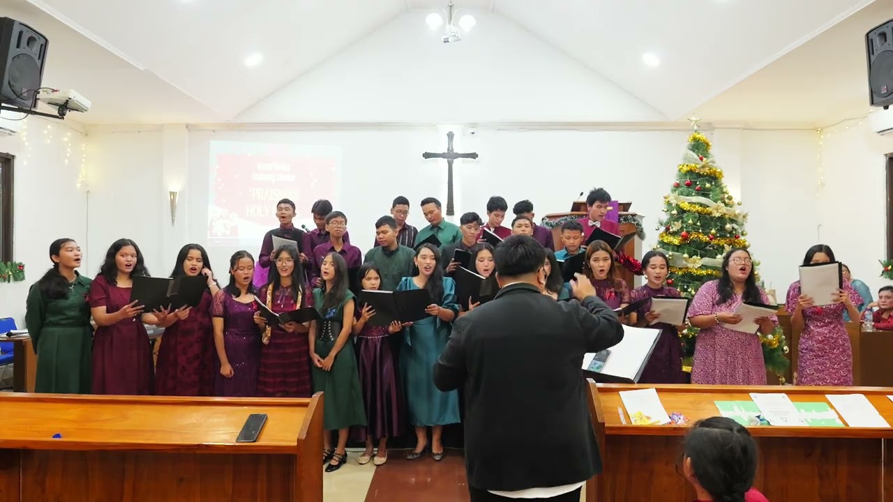 Koor Natal Remaja Naposobulung HKBP Gn. Sindur 2025 