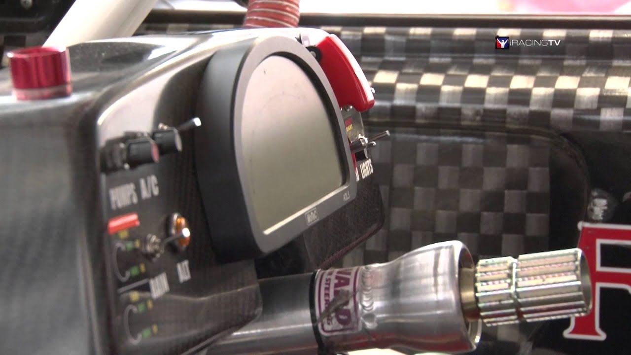 Go down under with the V8 Supercar Series - MotorsTV