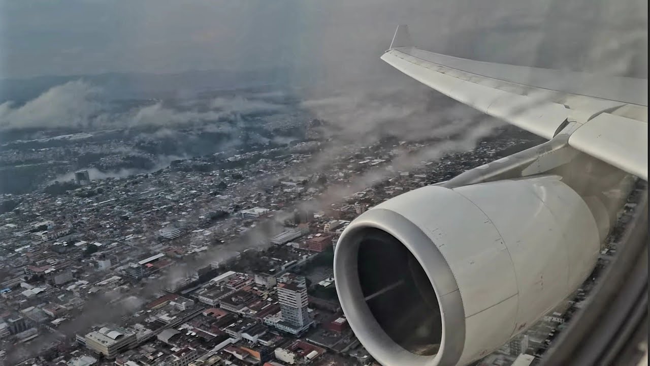 Iberia A330-200 Bumpy Approach & Landing Guatemala City.