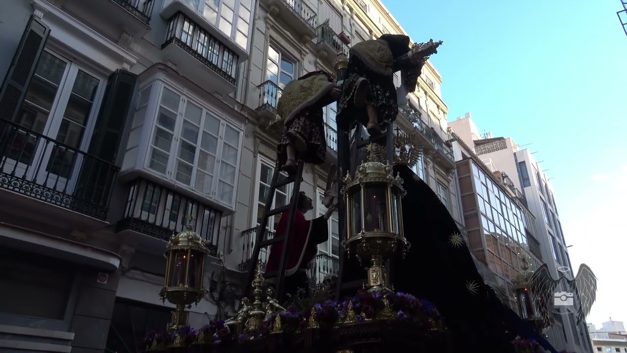 (4k) Calle Granada - Hermandad del Descendimiento [Cristo y Virgen] - Málaga 2024