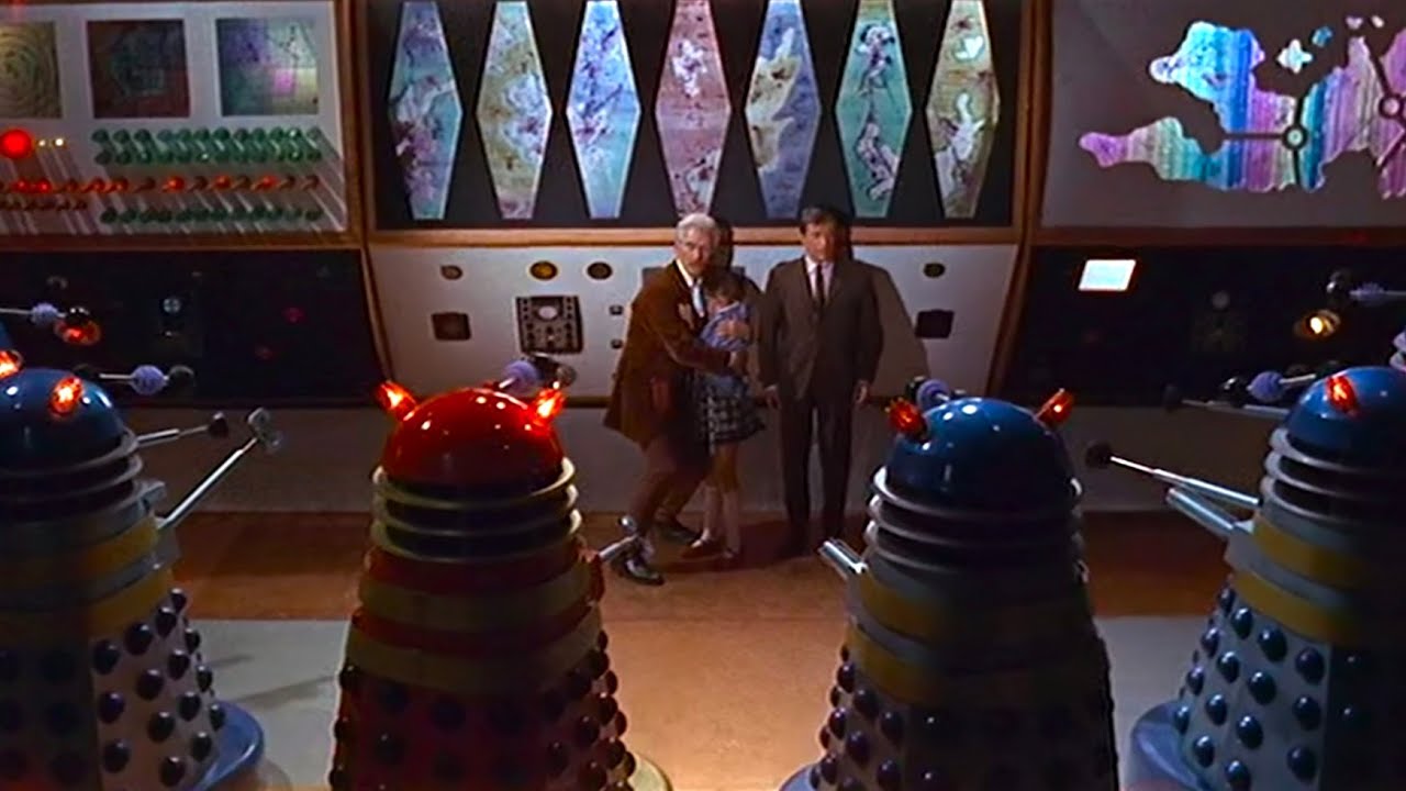 Surrounded - Doctor Who - Dr. Who & the Daleks