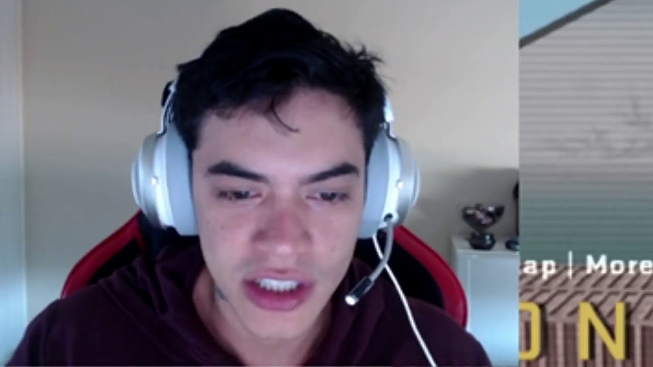 FNX VENDENDO CAMISINHA NTC, SKIPNHO DANDO RAGE, DILERA COM COCEIRA NO R4BO   Lives Engra&ccedil;adas 2