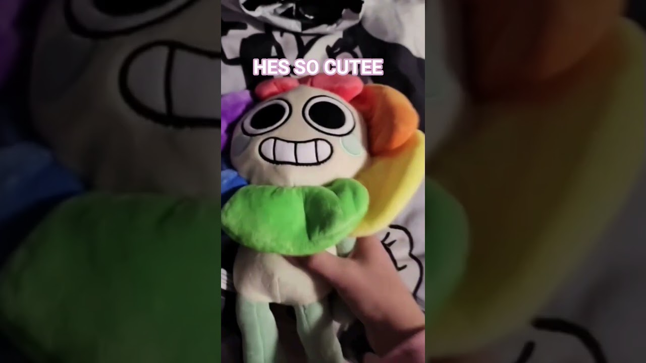 HE HAS ARRIVED!!!!! #dandysworld #dandy #plush #roblox #fypシ sorry its kinda glitchy 😭