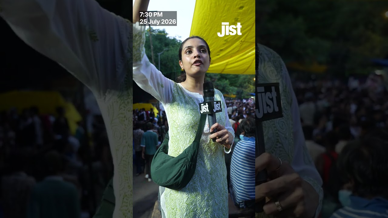 Jantar Mantar packed with crowds, Celebrations still going strong as more people pour in! #cjp