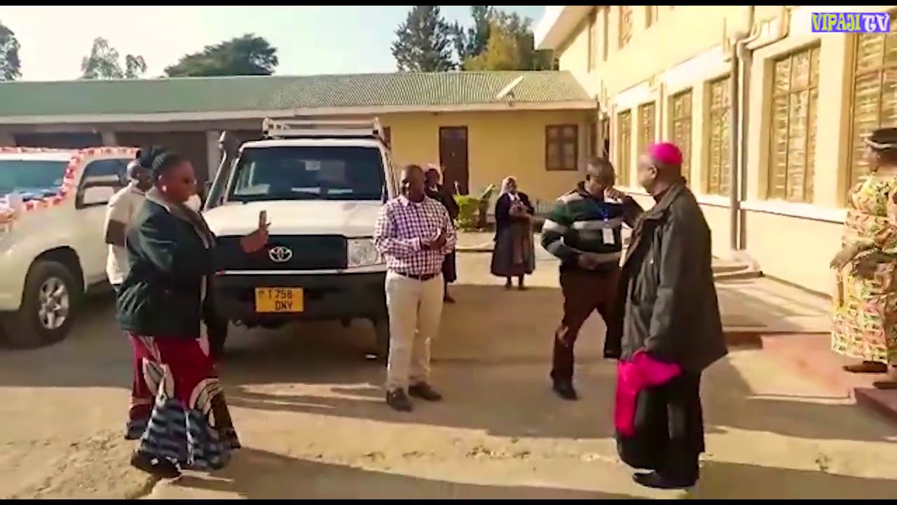 MSAFARA WA MAASKOFU NA WAAMINI ULIPOONDOKA SUMBAWANGA KUELEKEA MPANDA