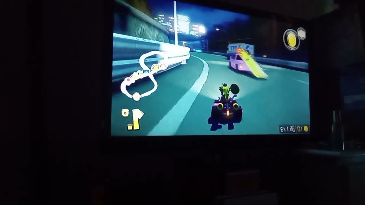 Enjoy my video me playing marlo kart 8 deluxe enjoy love you guys