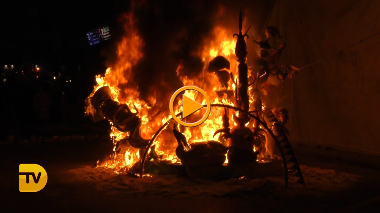 La nit de la cremà, posa el punt final a les falles 2019