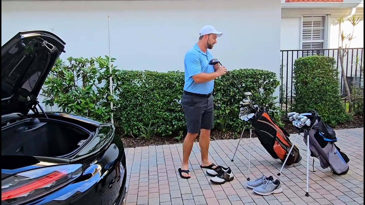 718 Boxster (4th Gen): How to Store 2 Bags of Golf Clubs in the Car (Trunk)