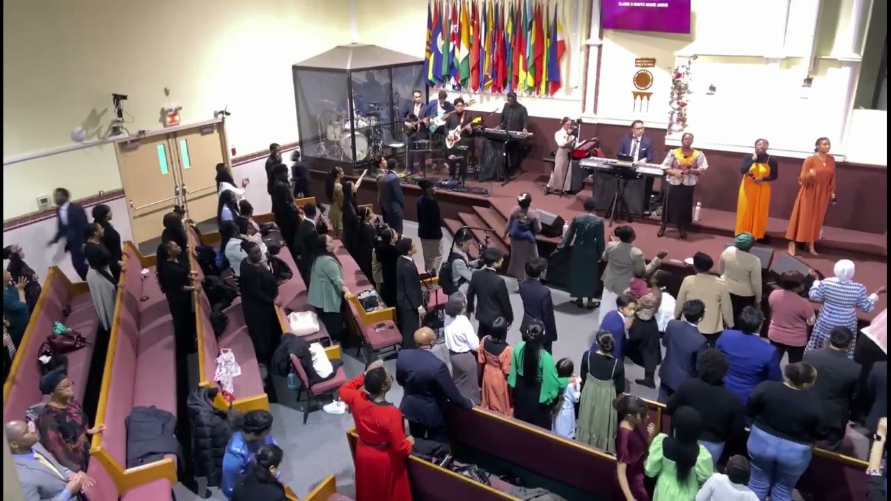 MEDLEY WORSHIP AND PRAISE SONGS/ QUE TOUS LES AUTRES NOMS DISPARAISSENT (PAUSE D'ADORATIONS)...