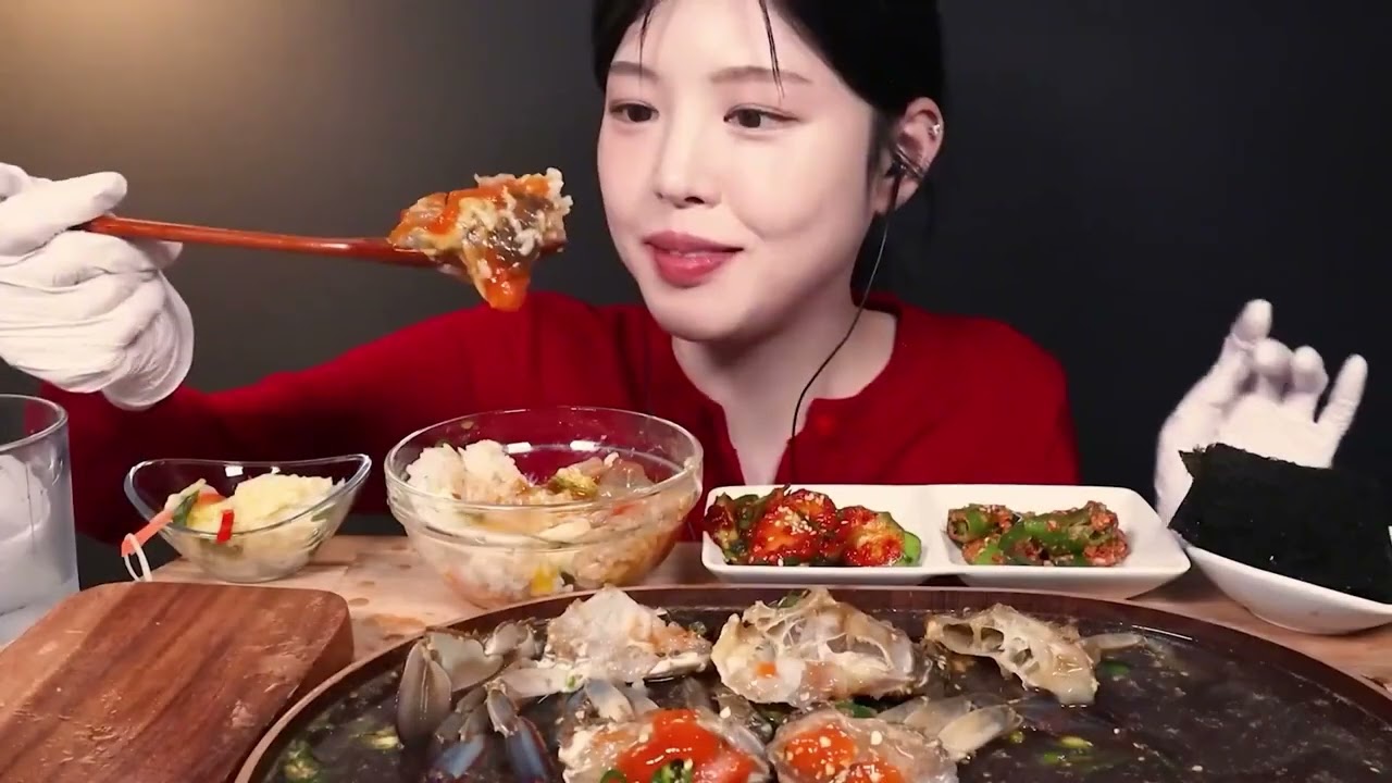 (SUB)ASMR 먹방 - 일단 한 가지만 먹어보세요! 마음에 드는 걸로 주문하세요! 매운 마라탕 + 매운 버섯 볶음밥 + 눈꽃빙수! #17