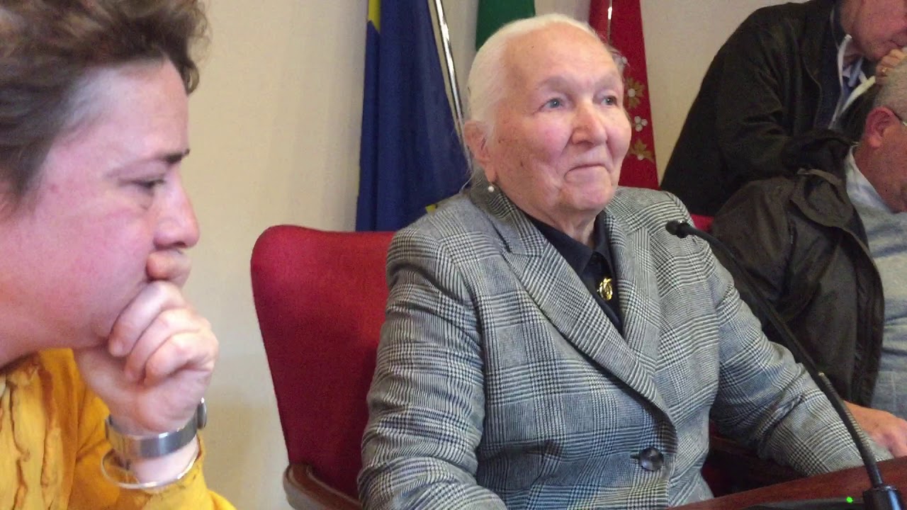 Maria Teresa Brescianini 40° L'albero degli zoccoli