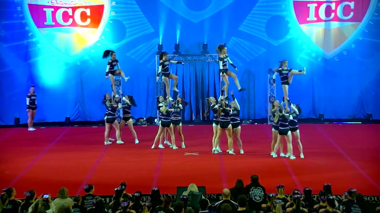 522 Durham Divas Blackout B 18 University All Girl L3 SML