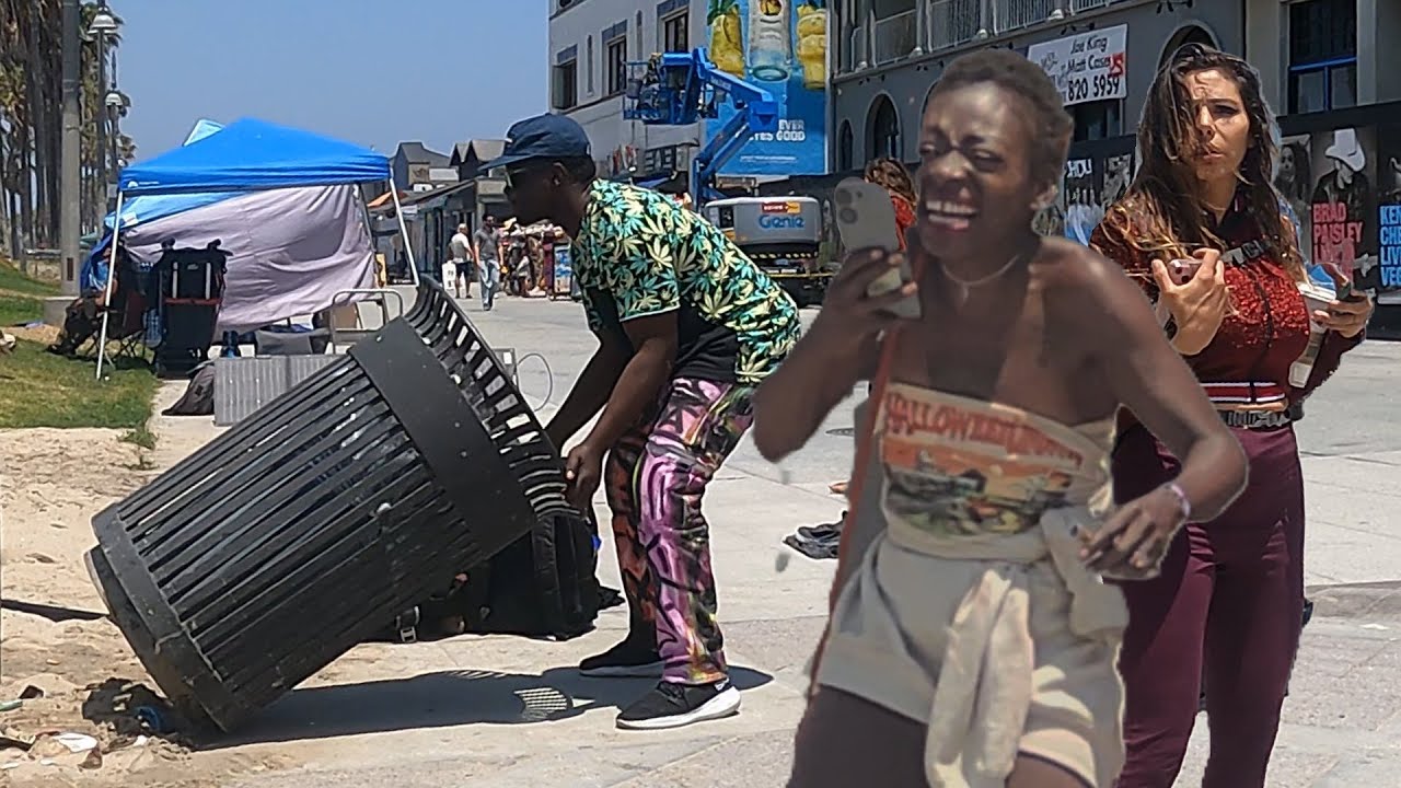 Couple Wild & Crazy People on the Venice Boardwalk this Morning