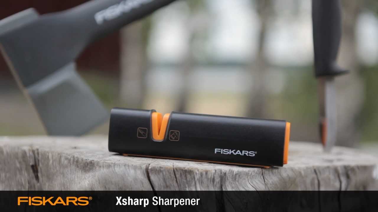 How to sharpen your axe and knife blades with Fiskars Xsharp&trade; Axe and Knife Sharpener 120740