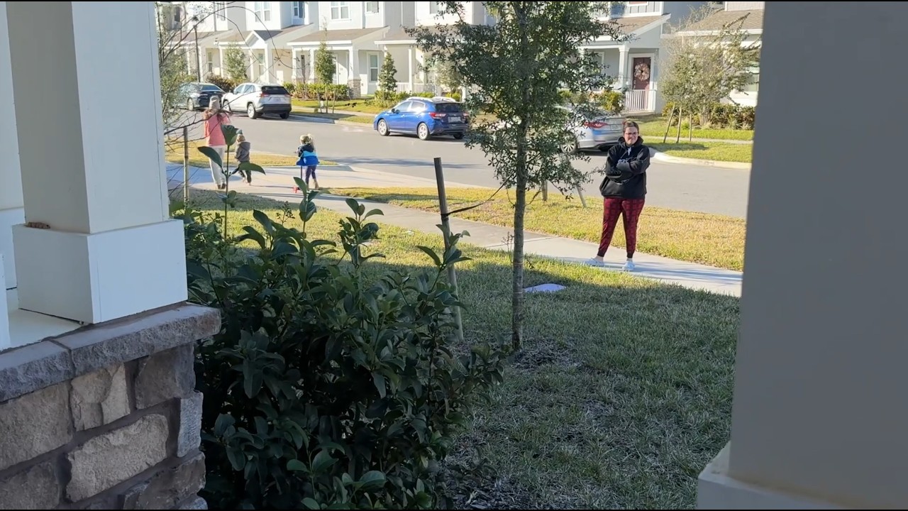 AS CRIANÇAS NAO PODERIAM ESTAR MAIS FELIZES COM A MUDANÇA
