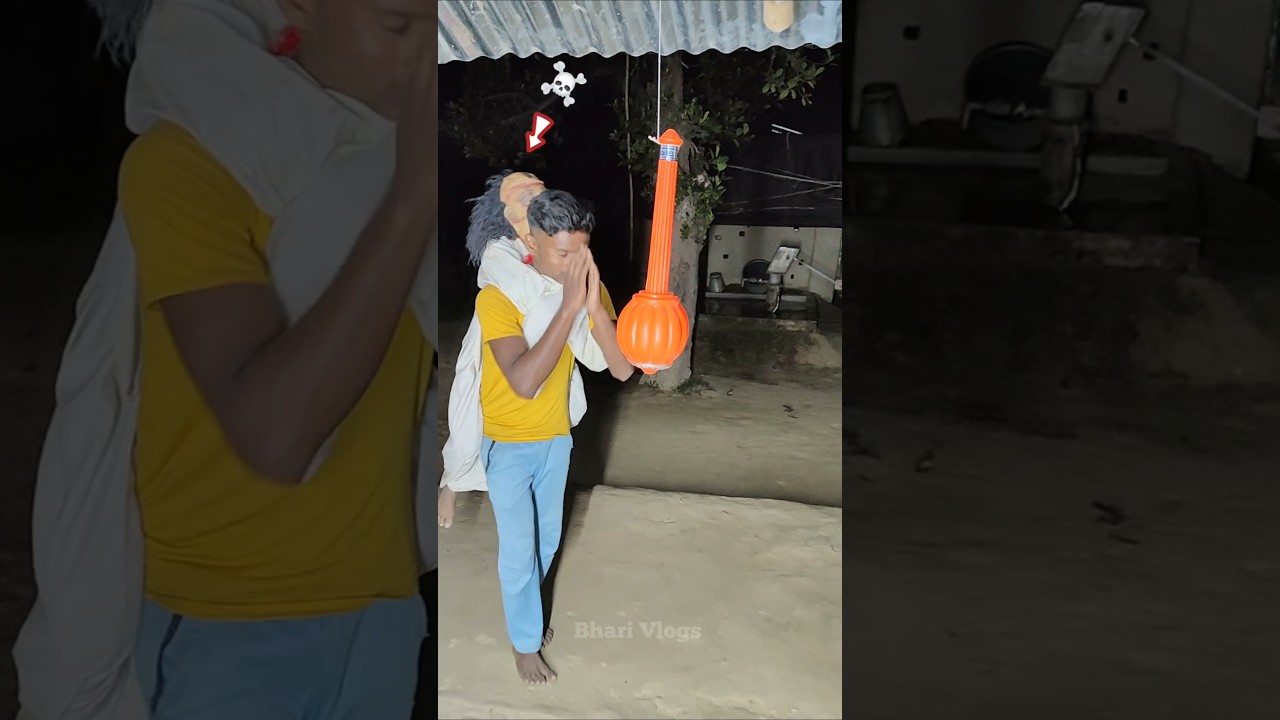 Hanuman Bhakt VS Ghost Totka Attack🤯☠️😂 #hanuman #bhoot #ghost #comedy #trending #viral #shorts
