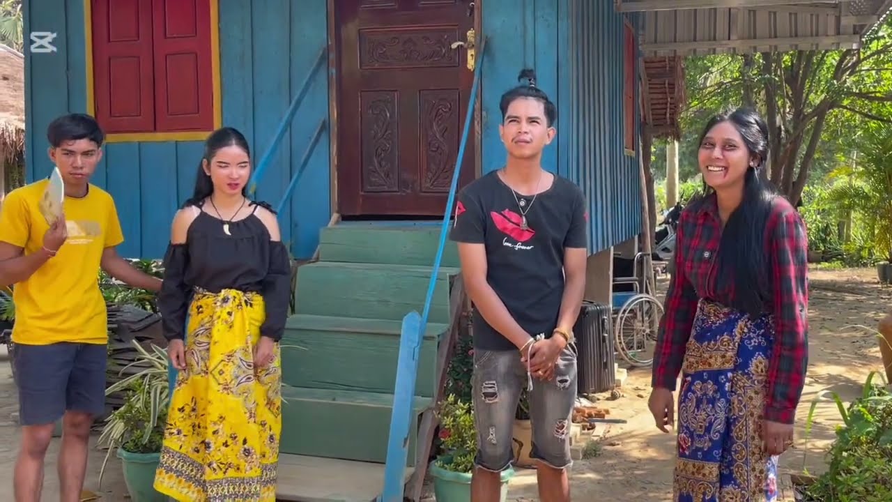 សកម្មភាពក្រៅឆាក