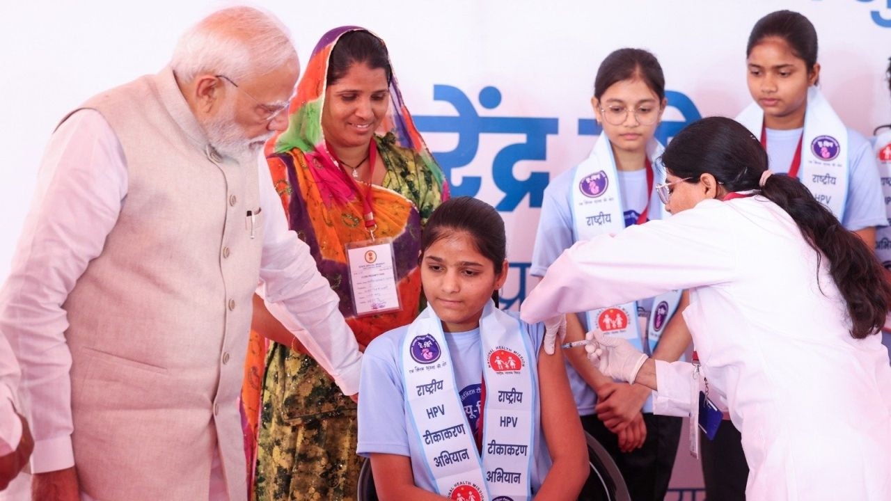 PM Modi interacts with those vaccinated under the HPV Vaccination Campaign Against Cervical Cancer