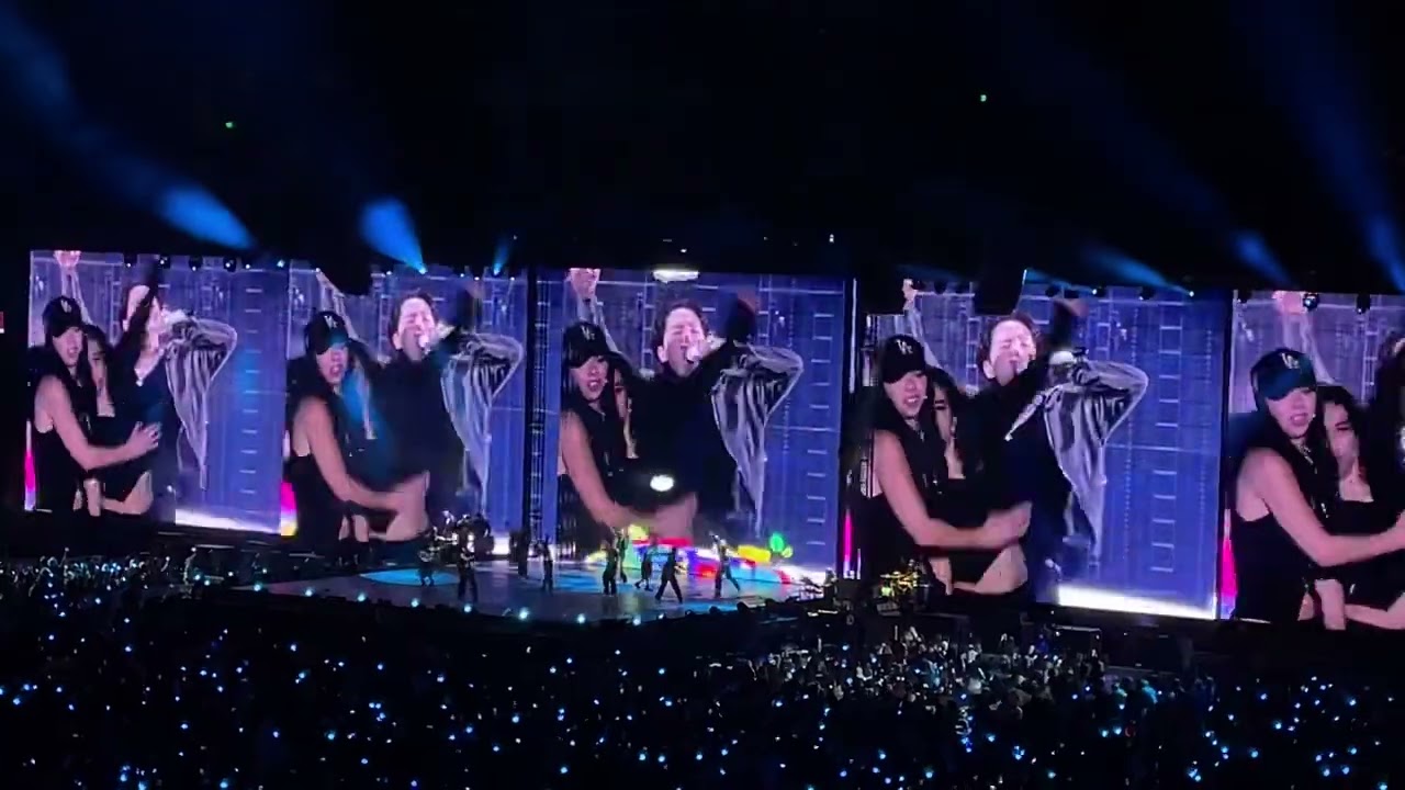 BTS J-HOPE ‘HOPE WORLD’ LIVE at BMO STADIUM 4.4.25 HOPE ON THE STAGE LA
