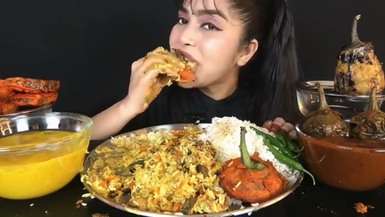 বাঙ্গালীদের অসাধারণ খানা।food eating video-hk gameing7.