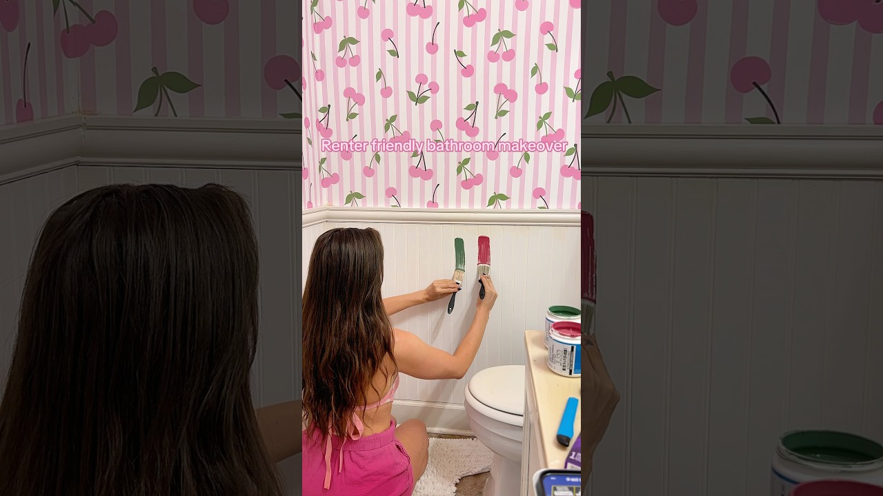 Painting the bathroom wainscoting ✨ #homedecor