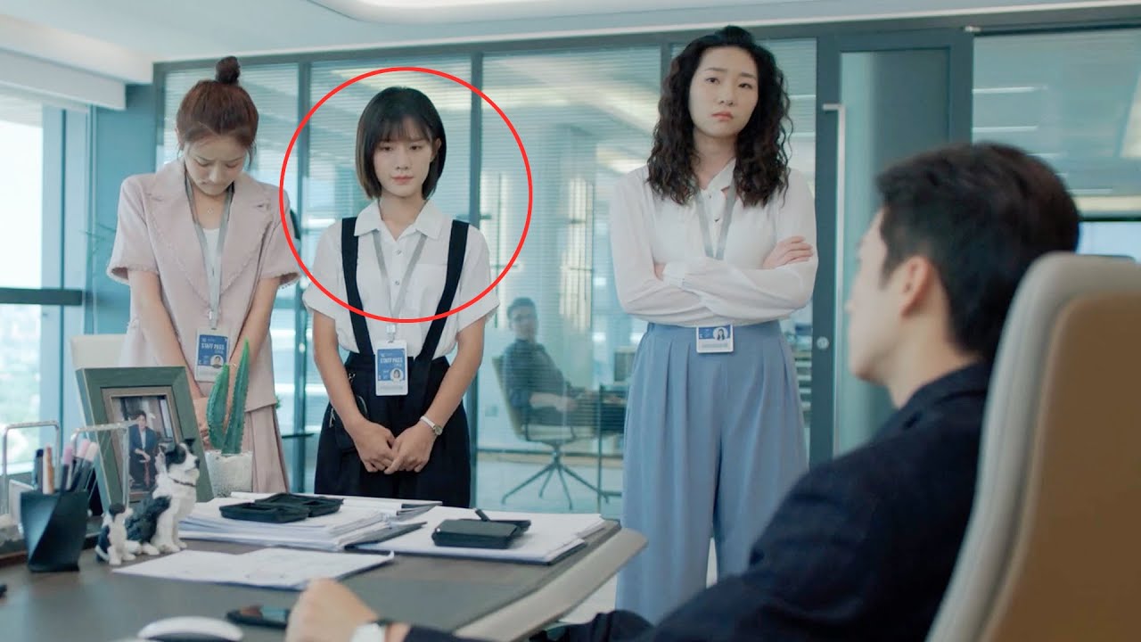 สาวเจ้าเล่ห์ใส่ร้ายซินเดอเรลล่า แต่เธอเป็นอัจฉริยะคอมพิวเตอร์!