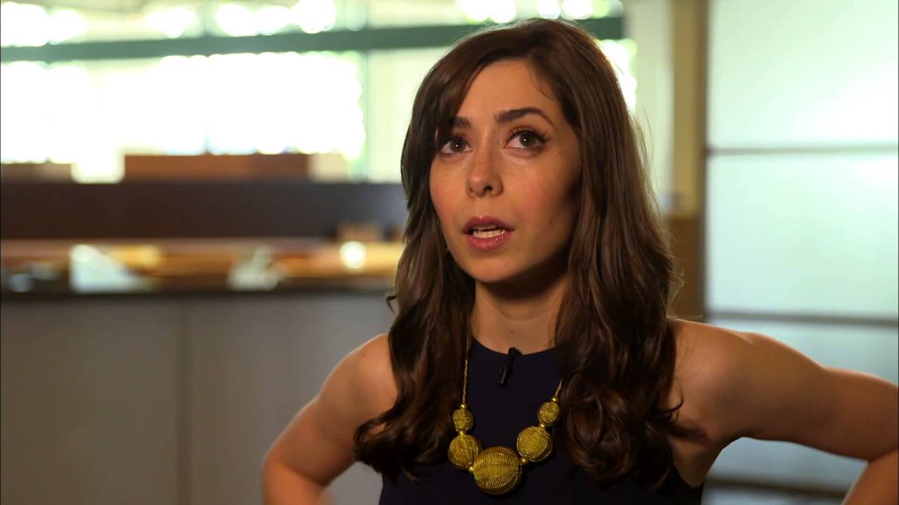 A to Z: Cristin Milioti Series Premiere TV Interview | ScreenSlam