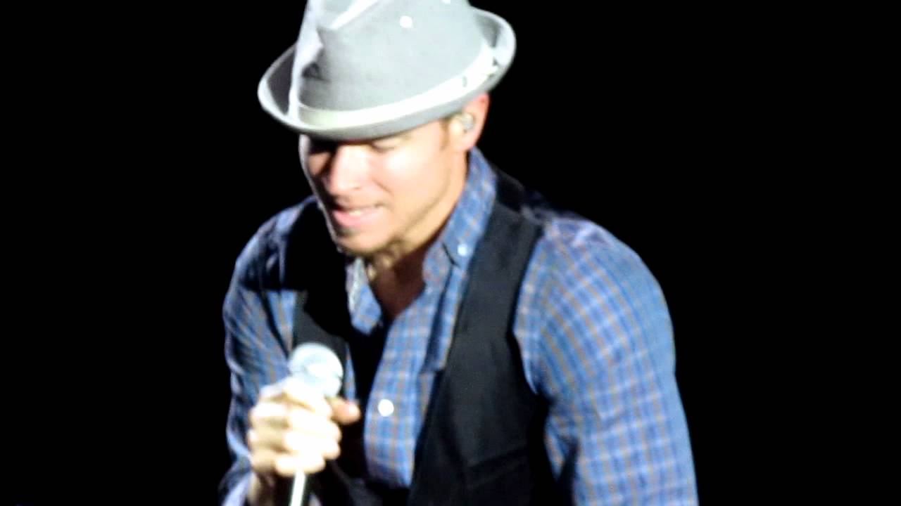 Brian Littrell - Mary Did You Know, BSB Cruise 2011