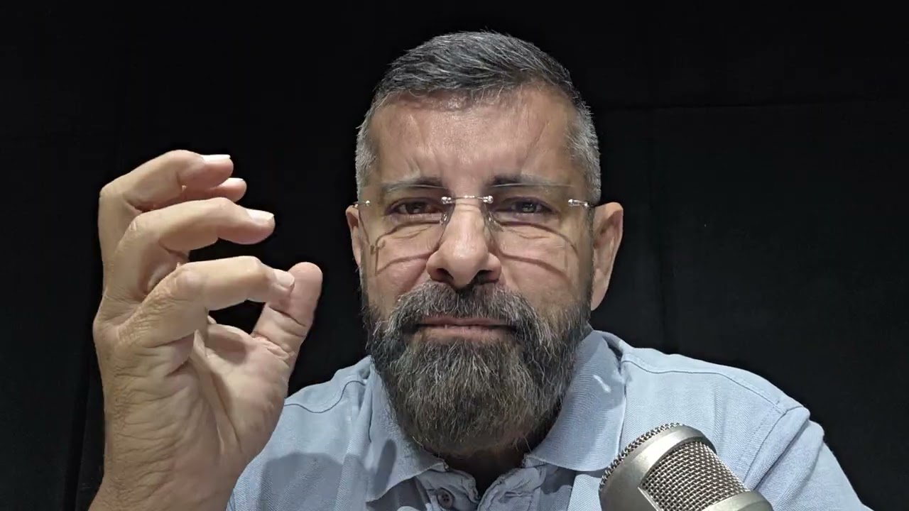 A pergunta que a minha ouvinte fez: Eu gosto de duas pessoas e isso me confunde, o que fazer?