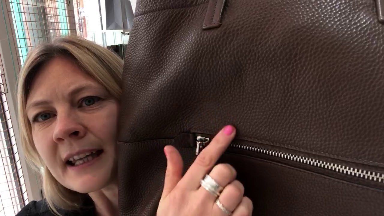 Miu Miu Tote review