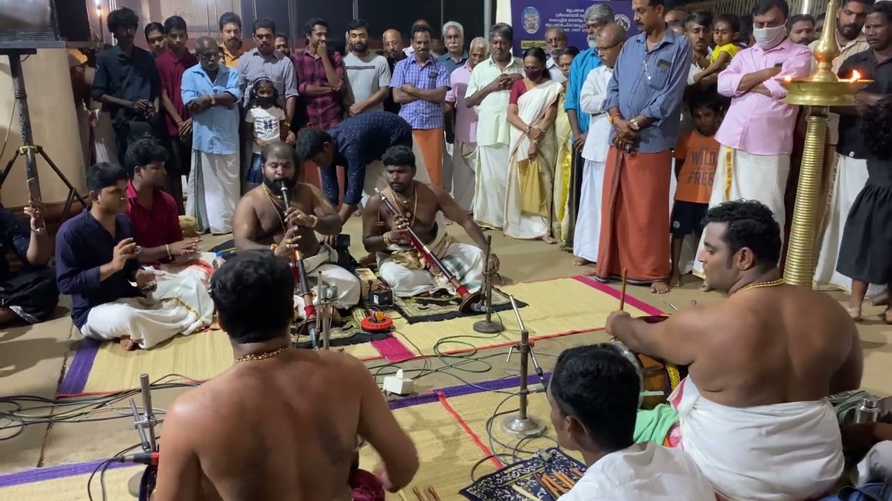 തൃപ്രയാർ ദശമി വിളക്ക് 2022 - നാദസ്വരം - ഓടി വന്തേൻ ( രാഗം ധർമ്മവതി ) - നെന്മാറ ബ്രദേഴ്സ്