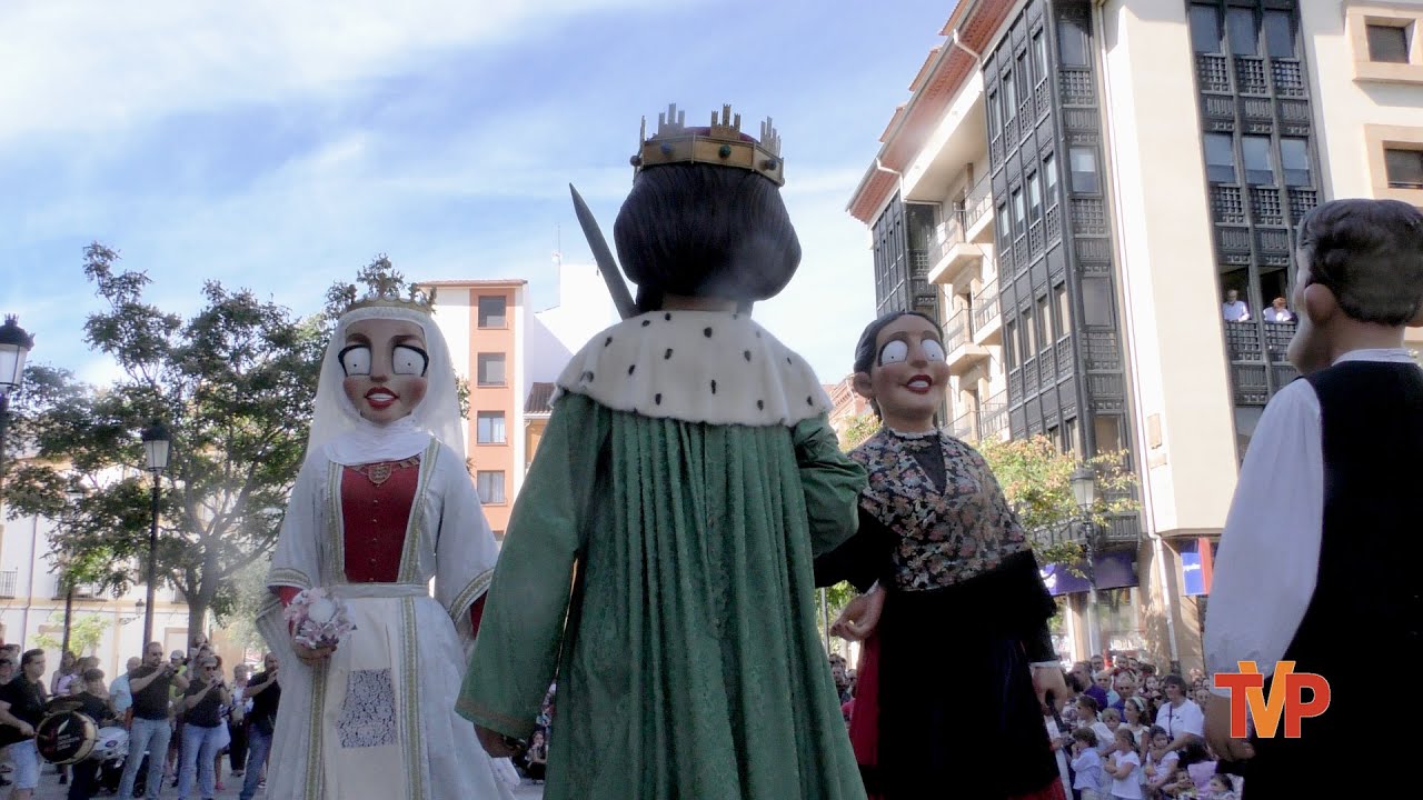 Día de San Saturio - Comparsa de Gigantes y Cabezudos - Soria 2023