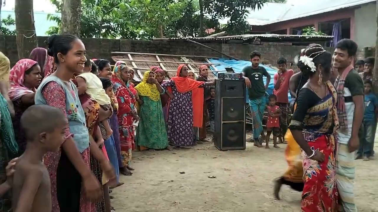 কালা গাছের ধলা বেগুন 🥰 বিয়ের গীত 🥰 গ্রাম অঞ্চলের সুন্দর একটি গীত🥰 (dehkalei moja4)