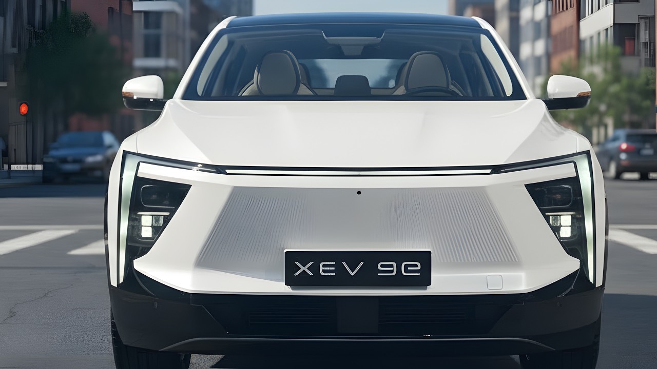 Mahindra XEV 9E AT 2026 – Futuristic Electric SUV Revealed | Range, Features, Interior & Price