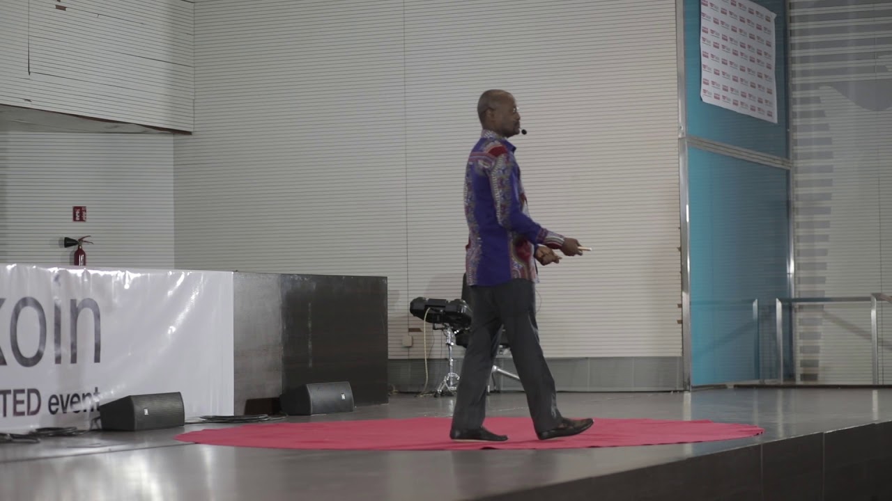 Systeme Educatif Alternatif Africain | Eric Bonin | TEDxTokoin