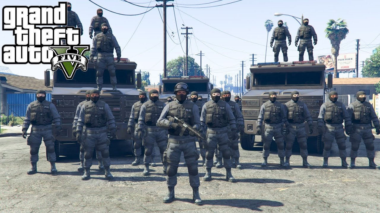 SWAT TEAM Cleans Up The Grove Street Gangs in GTA 5!