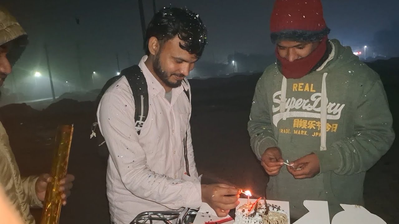Celebrate my big brother's birthday.🤠