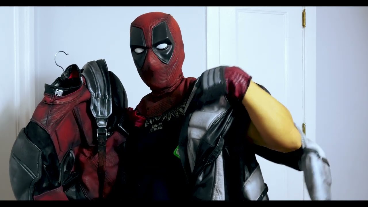 DEADPOOL 1 VS DEADPOOL 2 MOVIE REPLICA SUIT #cosplay #deadpool #costume @VancityReynolds #suit