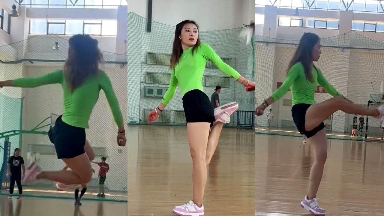 Kungfu shuttlecocks #kungfu #用功夫踢毽子 #sports #踢毽子 #踢毽子表演
