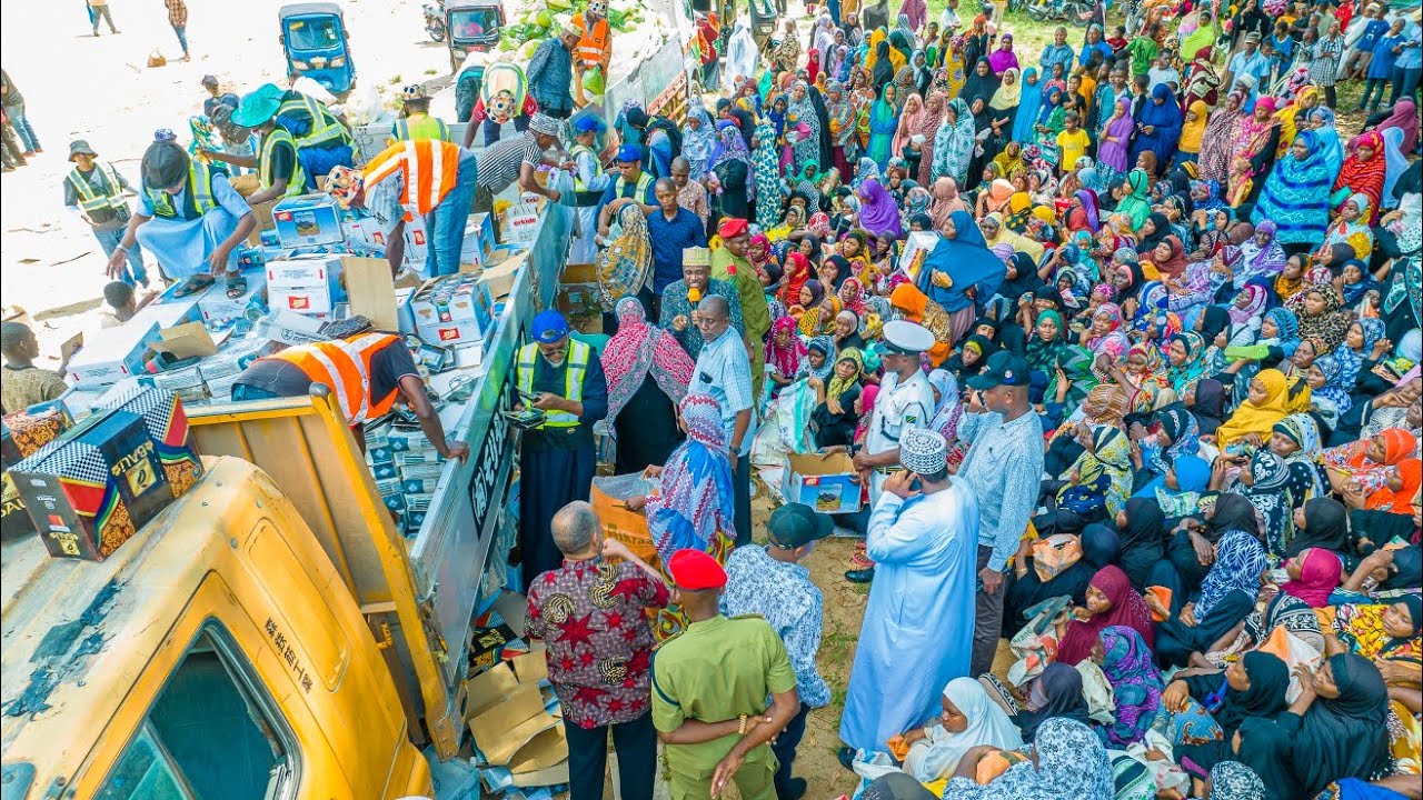 MAKAMU WA PILI WA RAIS ZANZIBAR- KUGAWA IFTARI KATIKA JIMBO LA KIWANI