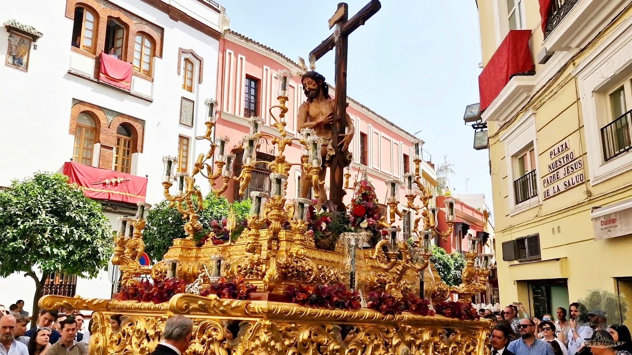 El Santo Cristo Varón de Dolores del Sol saluda a la Hdad. de la Candelaria