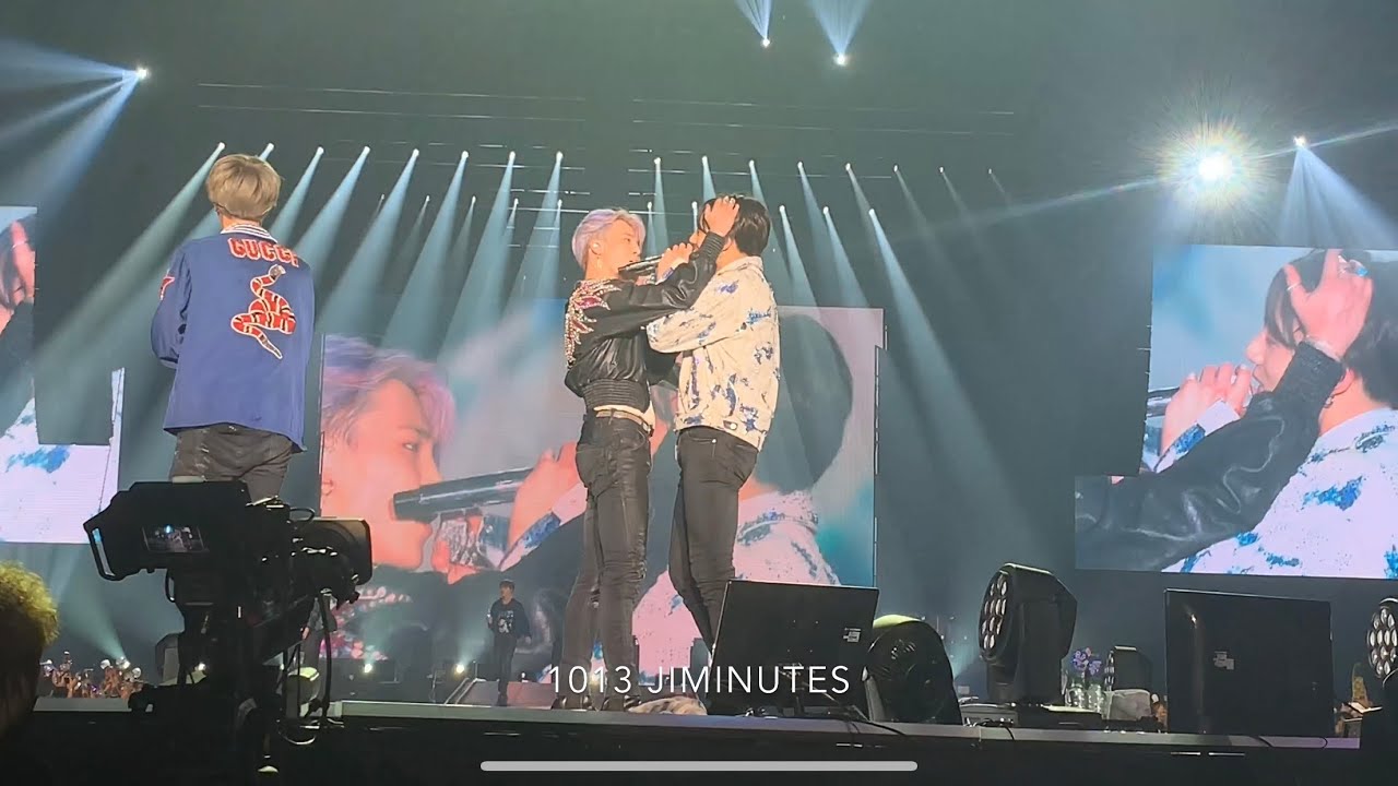 190321 BTS (방탄소년단) MEDLEY 상남자 Boy In Luv & 불타오르네 FIRE | WORLD TOUR ‘LOVE YOURSELF’ in HONG KONG