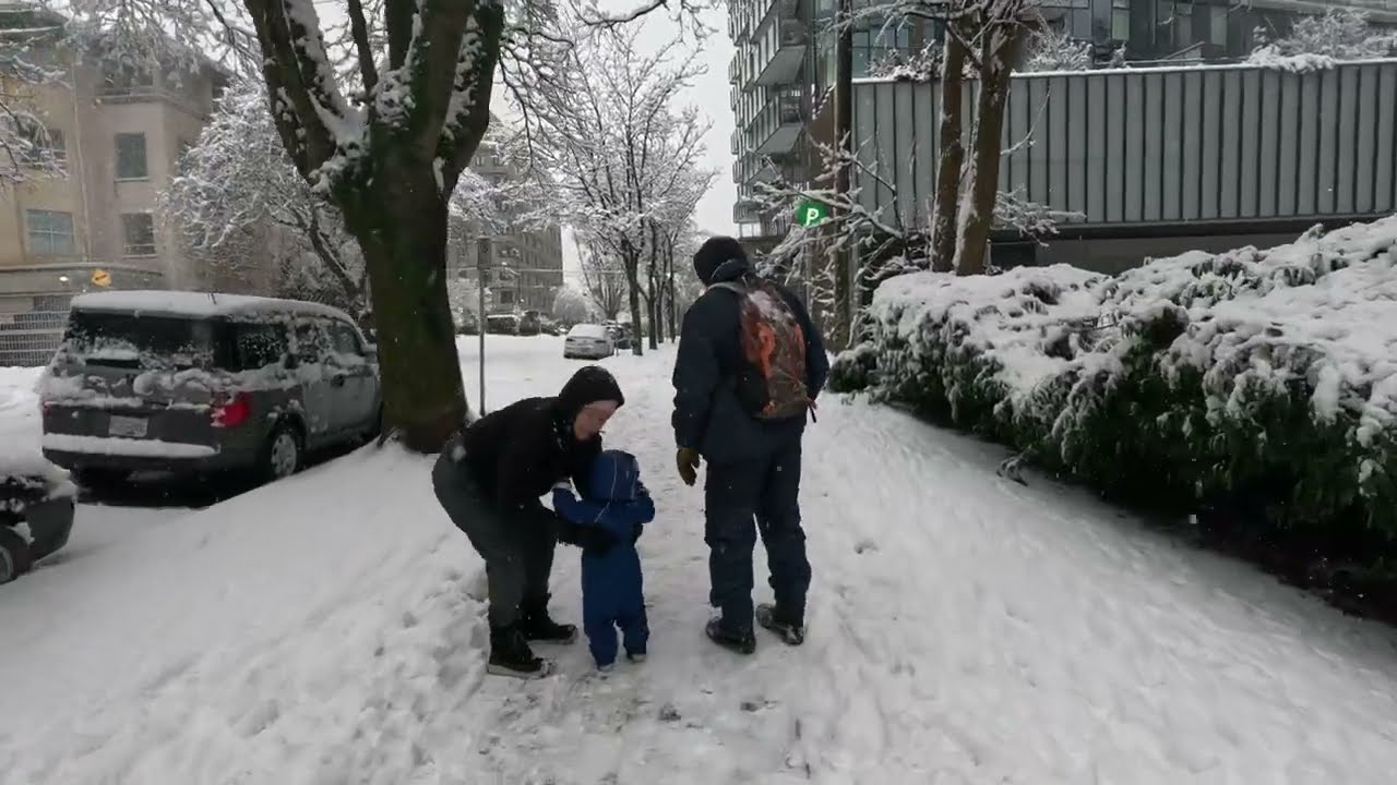 Walk in Snow - Vancouver, BC English Bay, Cardero, Denman, Robson, West End - Jan 17th, 2024 - Part2