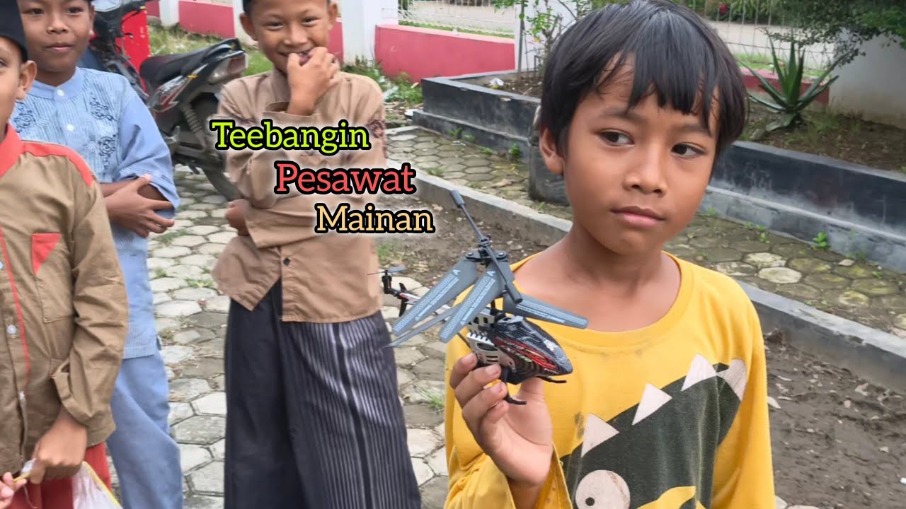 Fajar mau menerbangkan pesawat