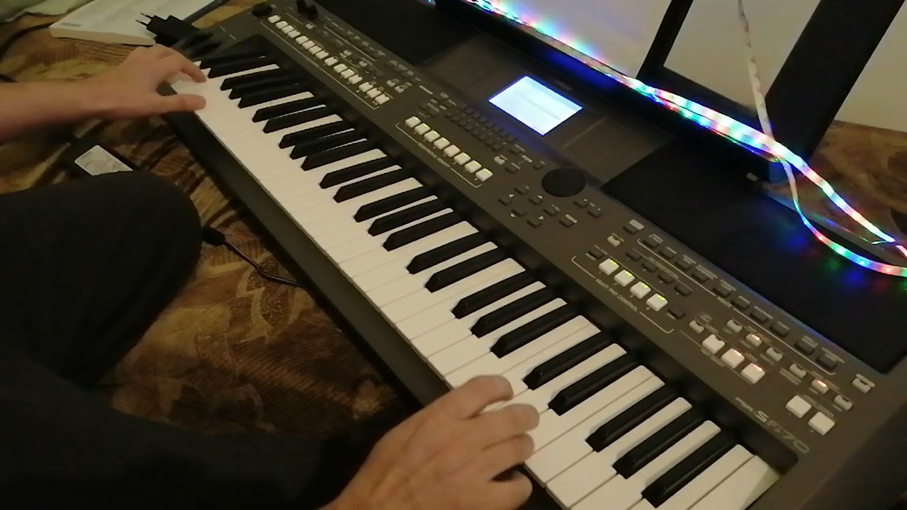 Yamaha PSR S670 не плохой домашний синтезатор🌲🥂🎶🎵🎹