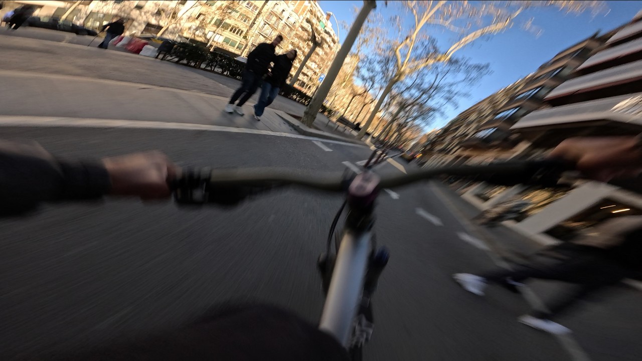 Montando bicicleta en Barcelona Enero 2026 PARTE I