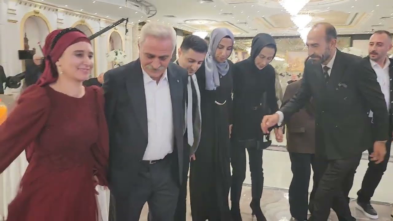 Böyle Halay Görülmedi (Gülistan Tokdemir Halaybaşı)