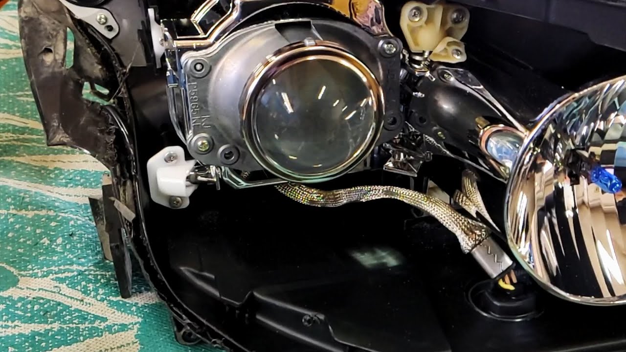 Honda Elysion. Переделка левостороннего света на правосторонний.
